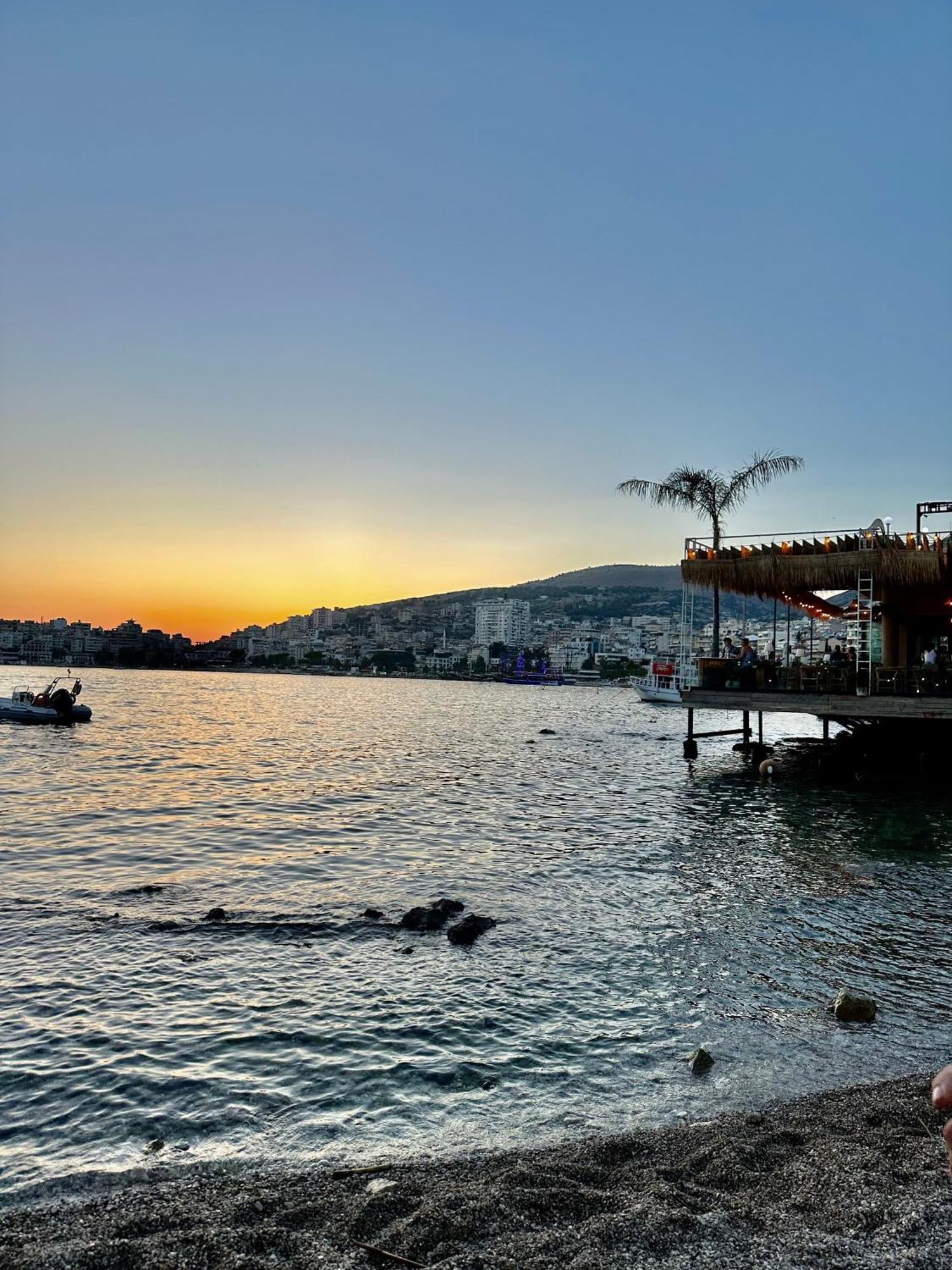 Shkreli Apartments Sarandë Eksteriør billede